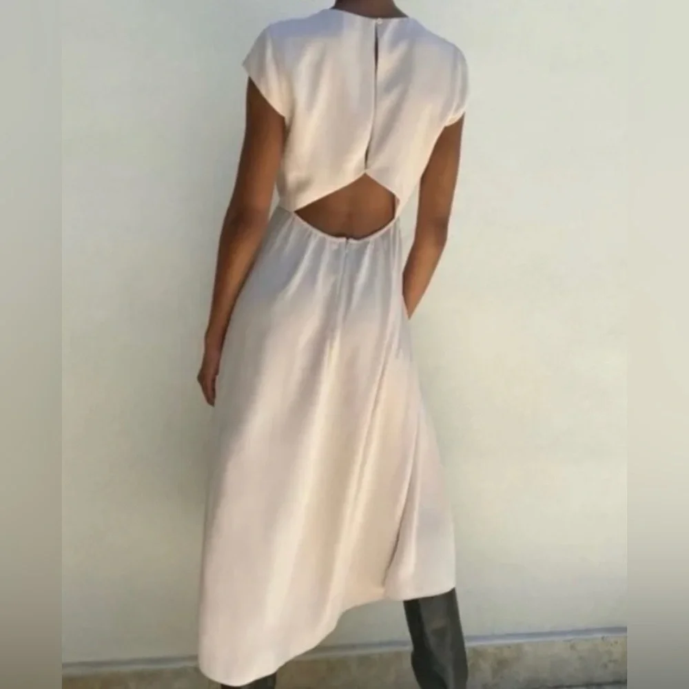 Aritzia Babaton NWT Hamptons Pink Midi Dress front Slits Cap Sleeves Keyhole 00